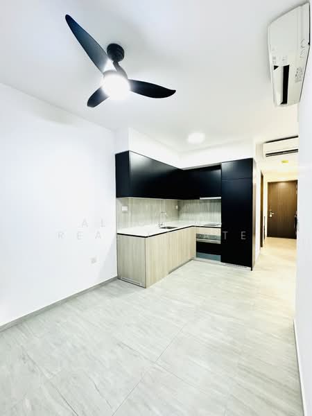 Grandeur Park Residences, 7 Bedok South Avenue 3, 2 Bedrooms, 667 sqft, Condominium For Rent, by Alson Ng Real Estate, 500108210 - Kitchen - PropertyGuru.com.sg