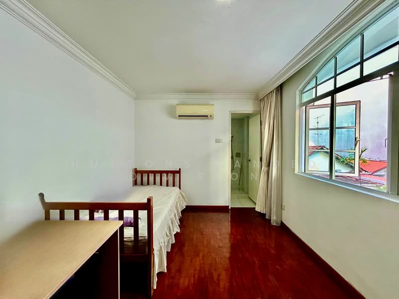 3-sty 999 Semi-D near Kovan MRT, 1km to Holy Innocents, , 6 Bedrooms, 3,600 sqft, Semi-Detached House For Sale, by TRAVIS SEAH, 500108217 - Bedroom - PropertyGuru.com.sg