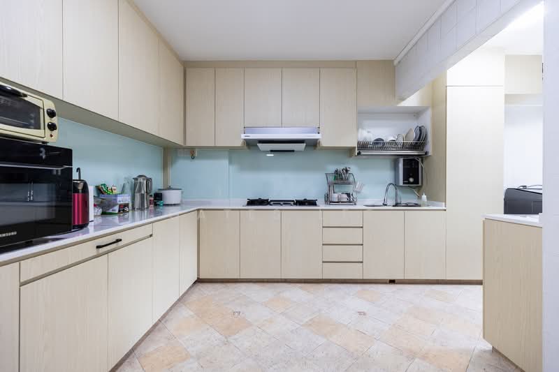 526 Jelapang Road, 526 Jelapang Road, 3 Bedrooms, 1,301 sqft, HDB Flat For Sale, by Gates Lee, 500108222 - Kitchen - PropertyGuru.com.sg