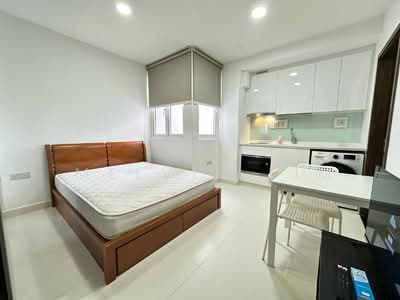 For Rent - Kensington Square