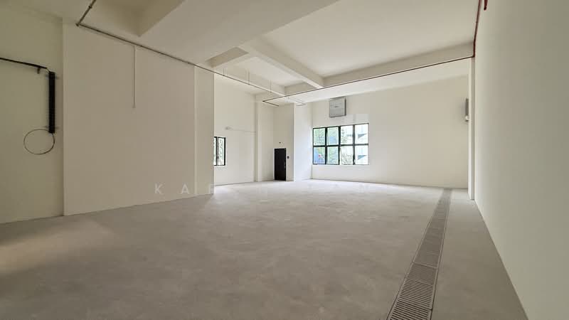 Azalea Kitchens, 25 Genting Road, Macpherson / Potong Pasir, 1,600 sqft, Factory / Workshop (B2) For Rent, by Karen Tang, 500108231 - Interior - CommercialGuru.com.sg
