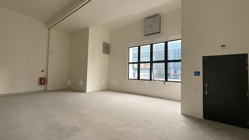 Azalea Kitchens, 25 Genting Road, Macpherson / Potong Pasir, 1,600 sqft, Factory / Workshop (B2) For Rent, by Karen Tang, 500108231 - Interior - CommercialGuru.com.sg