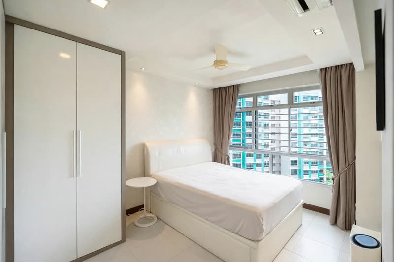 572A Woodlands Avenue 1, 572A Woodlands Avenue 1, 3 Bedrooms, 1,205 sqft, HDB Flat For Sale, by Sheila Phang, 500108233 - Master Bedroom - PropertyGuru.com.sg