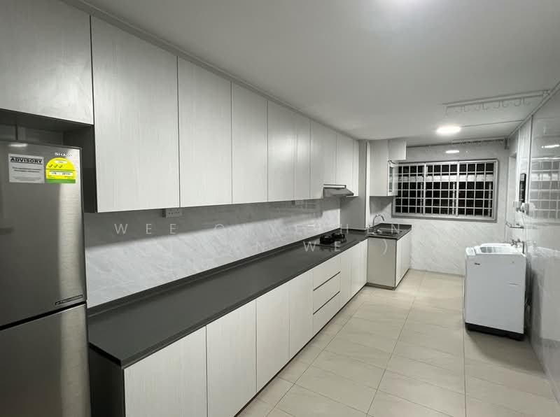 316 Bukit Batok Street 32, 316 Bukit Batok Street 32, 3 Bedrooms, 1,001 sqft, HDB Flat For Sale, by Wee Chye Heng (Alan Wee), 500108242 - Kitchen - PropertyGuru.com.sg