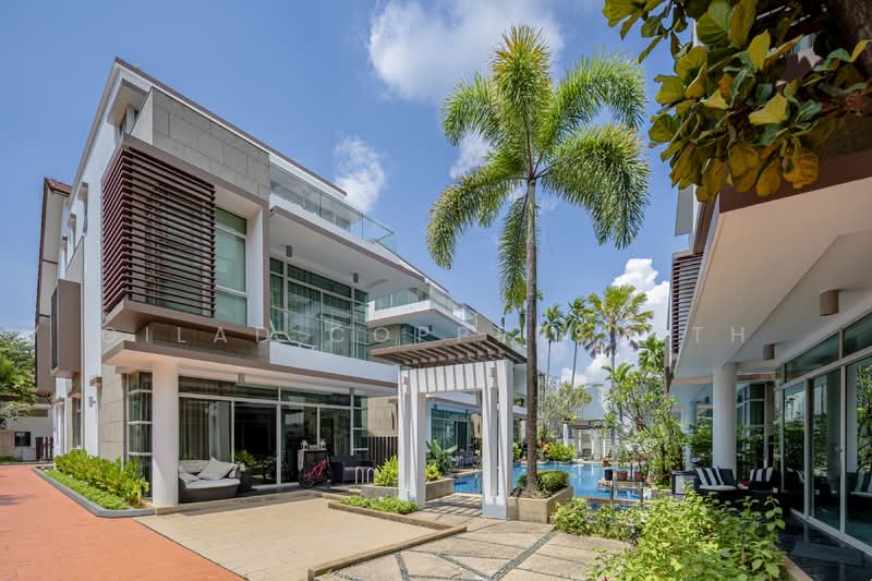 Whiteshores, 213F Punggol 17th Avenue, 5 Bedrooms, 5,188 sqft, Cluster House For Rent, by Gilad Coppersmith, 500108244 - Exterior - PropertyGuru.com.sg