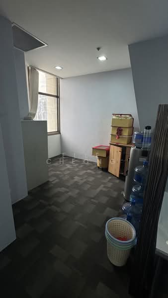 Peninsula Plaza, 111 North Bridge Road, 517 sqft, Office For Sale, by Elle Cheong, 500108246 - Interior - CommercialGuru.com.sg