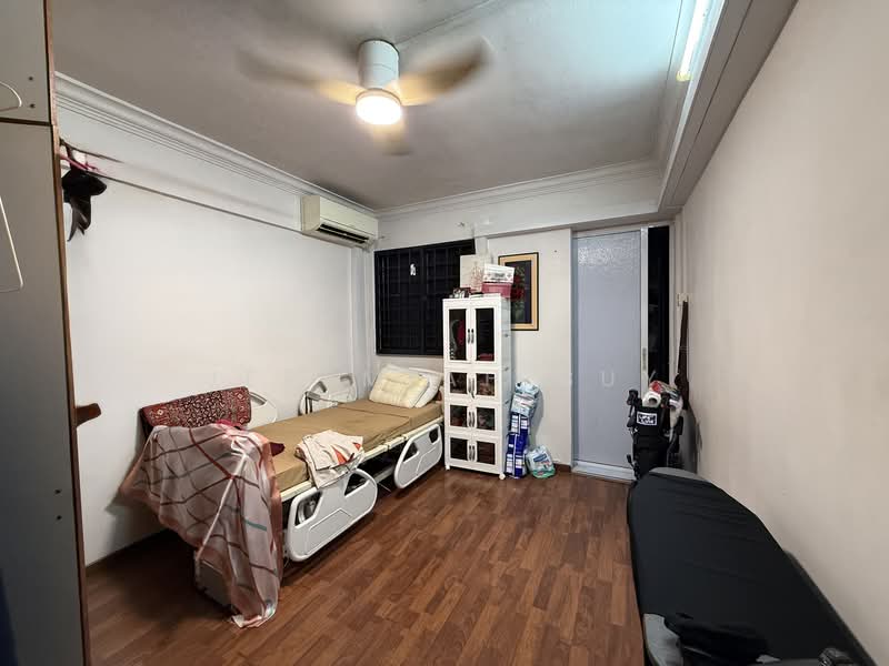 146 Bukit Batok West Avenue 6, 146 Bukit Batok West Avenue 6, 2 Bedrooms, 883 sqft, HDB Flat For Sale, by Jeremiah Buy, 500108261 - Bedroom - PropertyGuru.com.sg