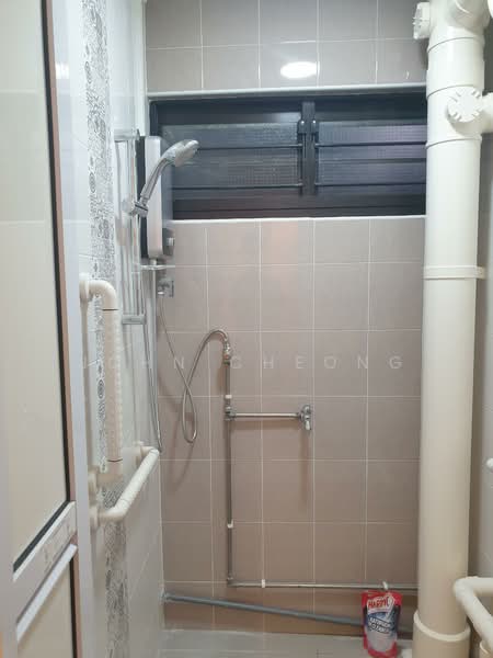 502 Bedok North Street 3, 502 Bedok North Street 3, Room Rental, 183 sqft, HDB Flat For Rent, by John Cheong, 500108266 - New water heater - PropertyGuru.com.sg