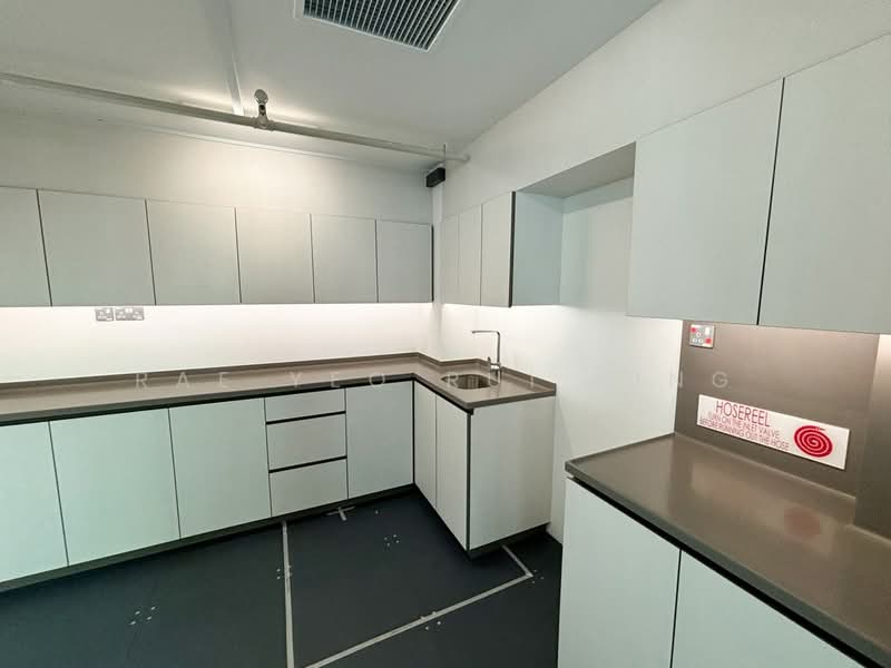 Hub Synergy Point, 70 Anson Road, 7,233 sqft, Office For Rent, by Rae Yeo Rui Ying, 500108273 - Pantry - CommercialGuru.com.sg