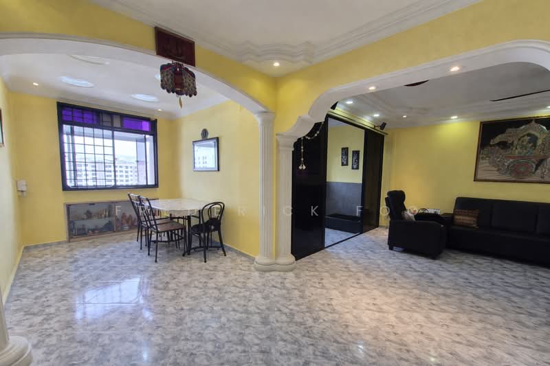 723 Woodlands Avenue 6, 723 Woodlands Avenue 6, 3 Bedrooms, 1,313 sqft, HDB Flat For Sale, by Frederick Foo, 500108277 - Living Room - PropertyGuru.com.sg
