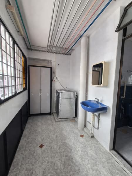 723 Woodlands Avenue 6, 723 Woodlands Avenue 6, 3 Bedrooms, 1,313 sqft, HDB Flat For Sale, by Frederick Foo, 500108277 - Service Yard - PropertyGuru.com.sg