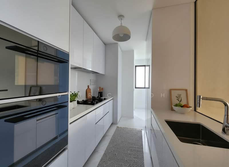 Peak Residence, 333 Thomson Road, 4 Bedrooms, 1,389 sqft, Condominium For Sale, by Derrick Goh, 500108286 - Kitchen - PropertyGuru.com.sg