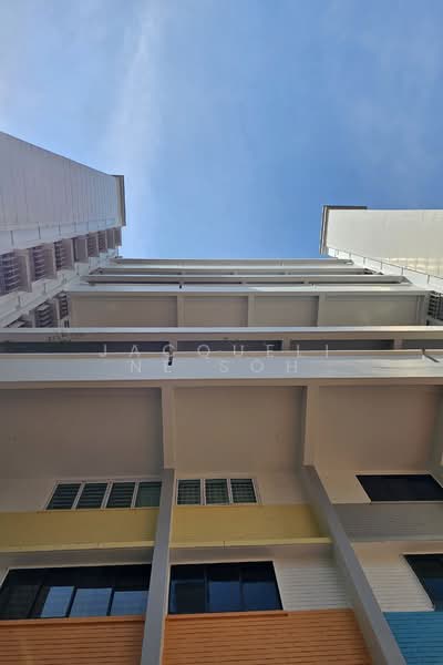 228 Serangoon Avenue 4, 228 Serangoon Avenue 4, 3 Bedrooms, 1,001 sqft, HDB Flat For Sale, by Jacqueline Soh, 500108287 - Exterior - PropertyGuru.com.sg
