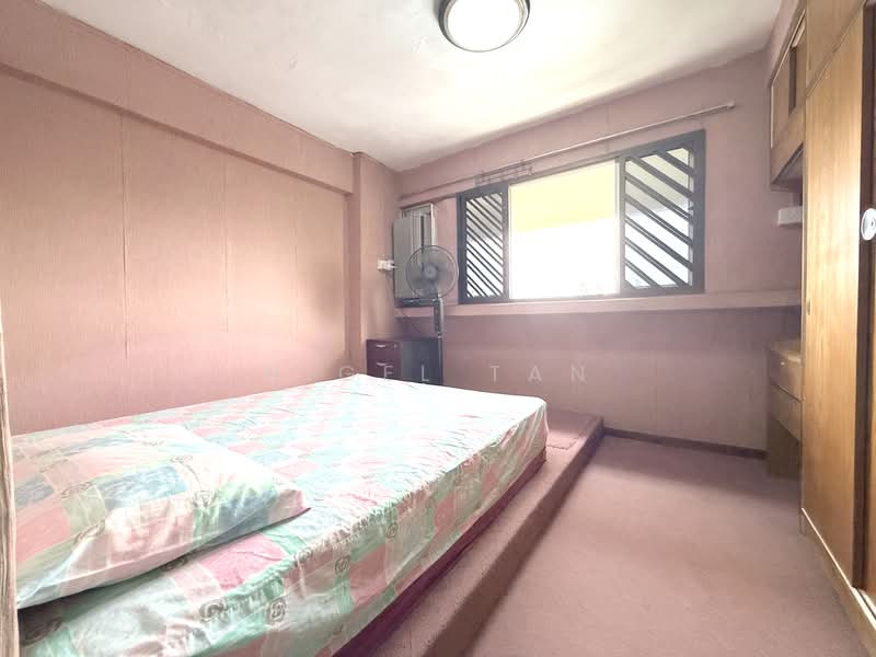 179 Toa Payoh Central, 179 Toa Payoh Central, 3 Bedrooms, 904 sqft, HDB Flat For Sale, by Nigel Tan, 500108290 - Bedroom - PropertyGuru.com.sg