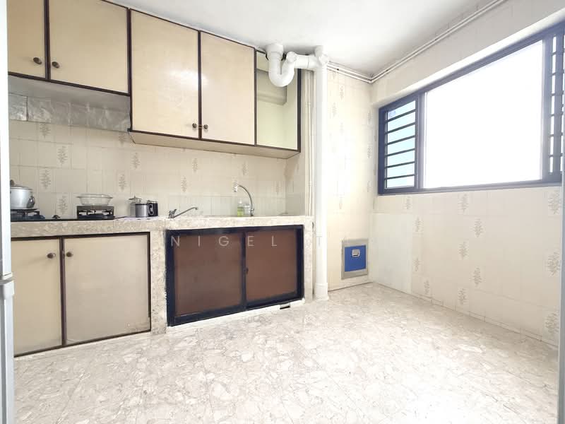 179 Toa Payoh Central, 179 Toa Payoh Central, 3 Bedrooms, 904 sqft, HDB Flat For Sale, by Nigel Tan, 500108290 - Kitchen - PropertyGuru.com.sg