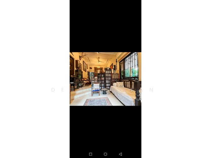 Jalan bumbong/jalan kasau/woodland park, , 5 Bedrooms, 2,000 sqft, Semi-Detached House For Sale, by Desmond Tan, 500108296 - Living Room - PropertyGuru.com.sg