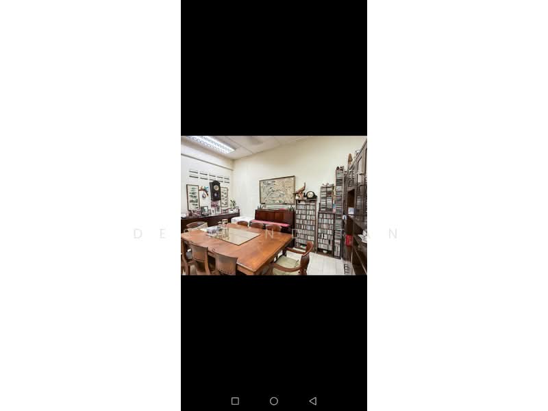 Jalan bumbong/jalan kasau/woodland park, , 5 Bedrooms, 2,000 sqft, Semi-Detached House For Sale, by Desmond Tan, 500108296 - Dining Room - PropertyGuru.com.sg