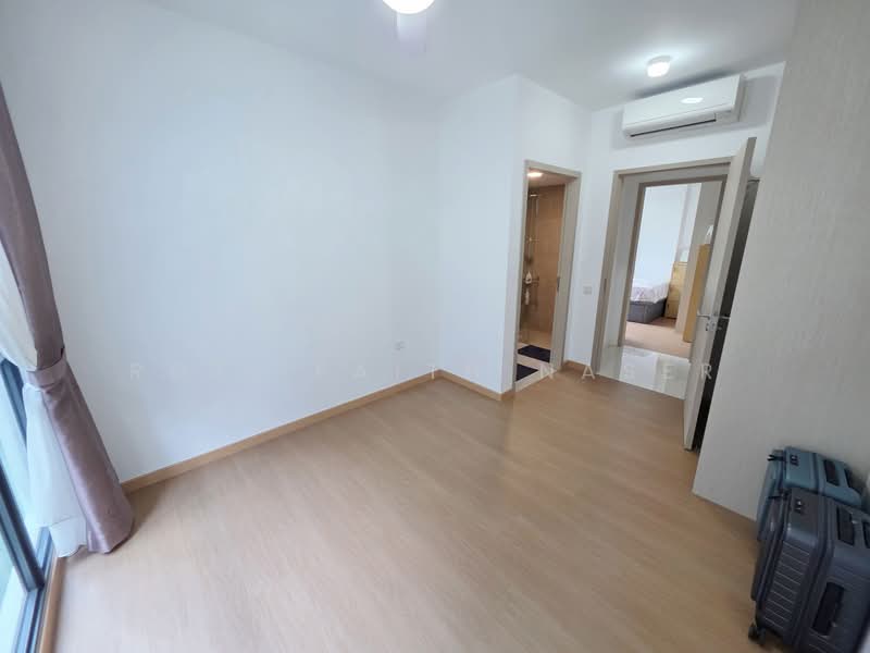 Treasure at Tampines, 57 Tampines Lane, 4 Bedrooms, 1,237 sqft, Condominium For Sale, by Rozi Faith Naser, 500108300 - Interior - PropertyGuru.com.sg