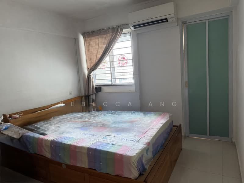 335 Ang Mo Kio Avenue 1, 335 Ang Mo Kio Avenue 1, 3 Bedrooms, 980 sqft, HDB Flat For Sale, by Rebecca Ang, 500108313 - Bedroom - PropertyGuru.com.sg