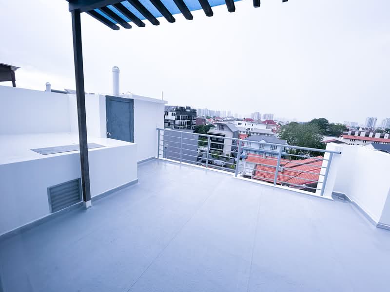 Alpha Apartments, 98 Koon Seng Road, 4 Bedrooms, 2,228 sqft, Condominium For Sale, by Alwin Lim, 500108320 - Balcony - PropertyGuru.com.sg