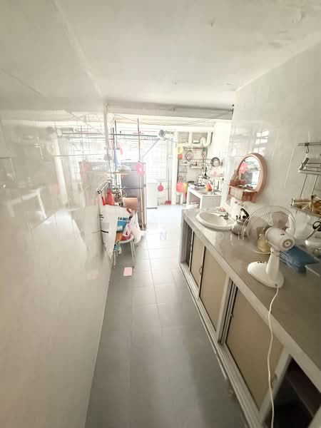 35 Jalan Bahagia, 35 Jalan Bahagia, 2 Bedrooms, 602 sqft, HDB Flat For Sale, by Kelvin Poh, 500108325 - Kitchen - PropertyGuru.com.sg