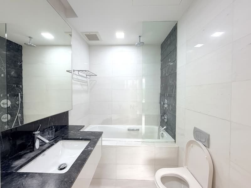 Reflections at Keppel Bay, 3 Keppel Bay View, 2 Bedrooms, 1,066 sqft, Condominium For Sale, by Venelyn Ong, 500108328 - Master Bathroom - PropertyGuru.com.sg