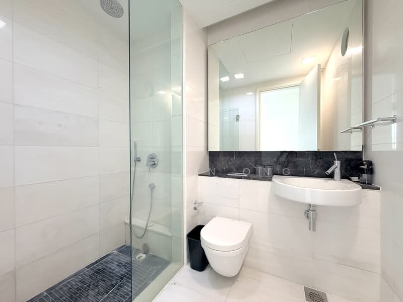 Reflections at Keppel Bay, 3 Keppel Bay View, 2 Bedrooms, 1,066 sqft, Condominium For Sale, by Venelyn Ong, 500108328 - Common Bathroom - PropertyGuru.com.sg