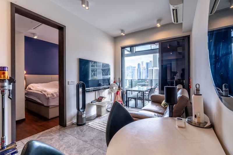 The M, 30 Middle Road, 2 Bedrooms, 592 sqft, Condominium For Sale, by Perry Koh, 500108341 - Living Room - PropertyGuru.com.sg