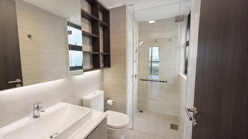 Lake Grande, 10 Jurong Lake Link, 2 Bedrooms, 775 sqft, Condominium For Rent, by Brendan Wong, 500108346 - Common Bathroom - PropertyGuru.com.sg