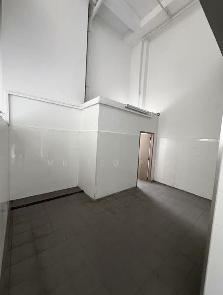 Food XChange @ Admiralty, 8A Admiralty Street, 2,852 sqft, Factory / Workshop (B2) For Rent, by Mr Ted Pek, 500108348 - Interior - CommercialGuru.com.sg