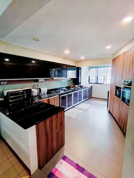 327 Hougang Avenue 5, 327 Hougang Avenue 5, 3 Bedrooms, 1,001 sqft, HDB Flat For Sale, by Era Pertiwi (Elle Era), 500108351 - Kitchen - PropertyGuru.com.sg