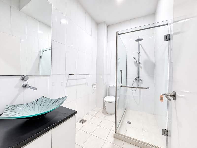 swiss view, , 6 Bedrooms, 4,300 sqft, Terraced House For Rent, by Belinda Liu, 500108359 - Bathroom - PropertyGuru.com.sg