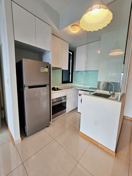 The Trilinq, 28 Jalan Lempeng, 2 Bedrooms, 711 sqft, Condominium For Rent, by Joey Teo 張彩億, 500108368 - Kitchen - PropertyGuru.com.sg