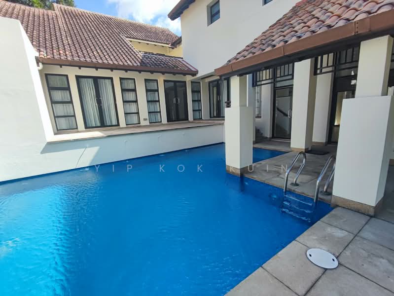 Tanglin Good Class Bungalow . Orchard . Rochalie . Chatsworth, , 5 Bedrooms, 6,000 sqft, Good Class Bungalow For Rent, by Yip Kok Kuin, 500108372 - Exterior - pool - PropertyGuru.com.sg