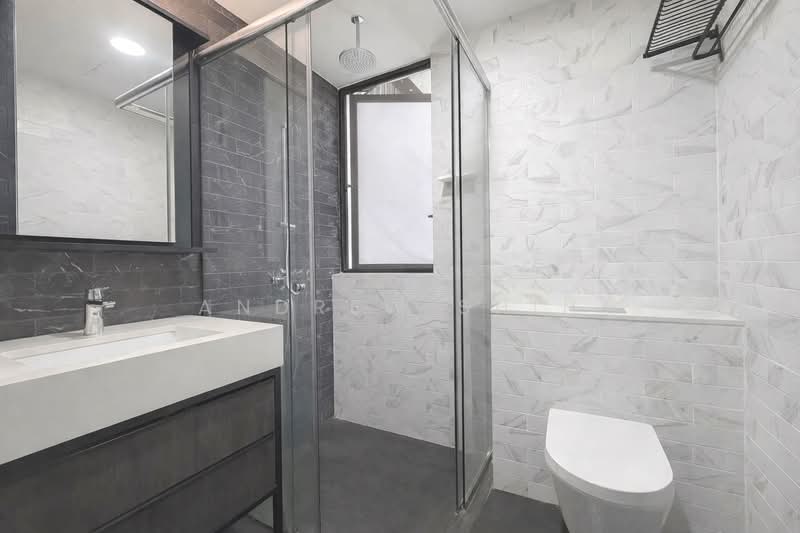 Mayfair Modern, 2 Rifle Range Road, 2 Bedrooms, 710 sqft, Condominium For Sale, by Andrew Shih, 500108381 - Bathroom - PropertyGuru.com.sg