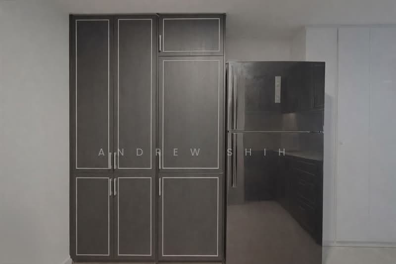 Mayfair Modern, 2 Rifle Range Road, 2 Bedrooms, 710 sqft, Condominium For Sale, by Andrew Shih, 500108381 - Kitchen - PropertyGuru.com.sg