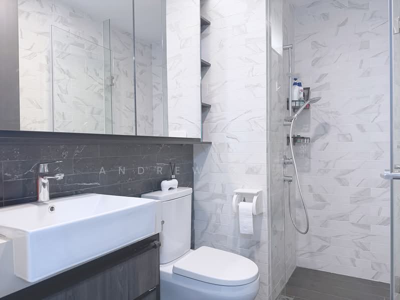 Mayfair Modern, 2 Rifle Range Road, 2 Bedrooms, 710 sqft, Condominium For Sale, by Andrew Shih, 500108381 - Bathroom - PropertyGuru.com.sg