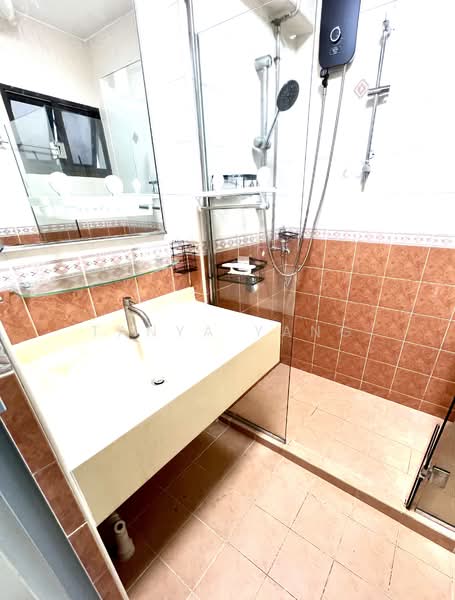 309B Anchorvale Road, 309B Anchorvale Road, 3 Bedrooms, 1,194 sqft, HDB Flat For Rent, by Tanya Yang, 500108390 - Bathroom - PropertyGuru.com.sg