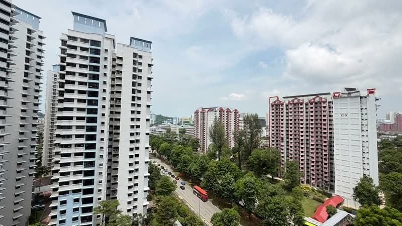 25B Jalan Membina, 25B Jalan Membina, 3 Bedrooms, 969 sqft, HDB Flat For Sale, by James Yeo, 500108391 - Exterior - PropertyGuru.com.sg