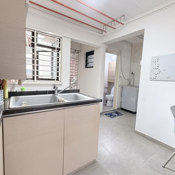 30 Kelantan Road, 30 Kelantan Road, 3 Bedrooms, 710 sqft, HDB Flat For Sale, by Sophia Chang, 500108399 - Kitchen - PropertyGuru.com.sg