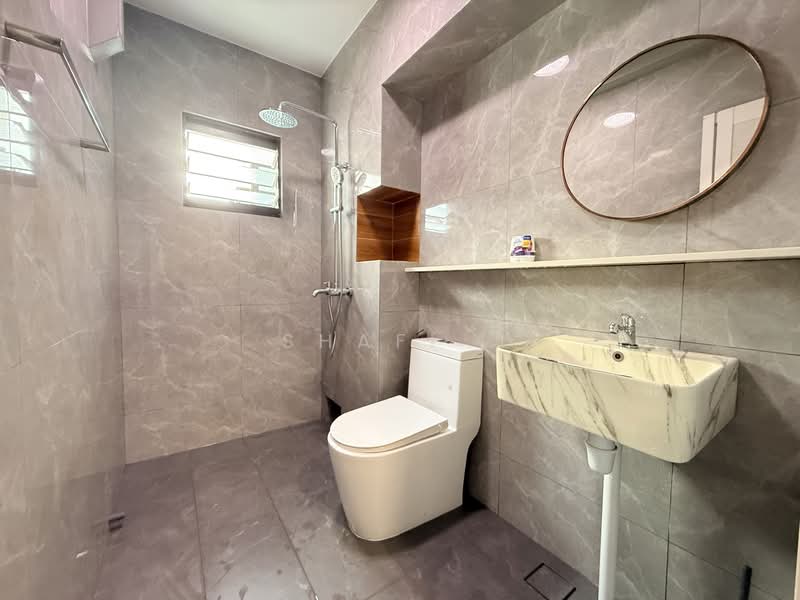 108 Rivervale Walk, 108 Rivervale Walk, 2 Bedrooms, 1,302 sqft, HDB Flat For Sale, by Shafi ., 500108406 - Master Room Bathroom - PropertyGuru.com.sg