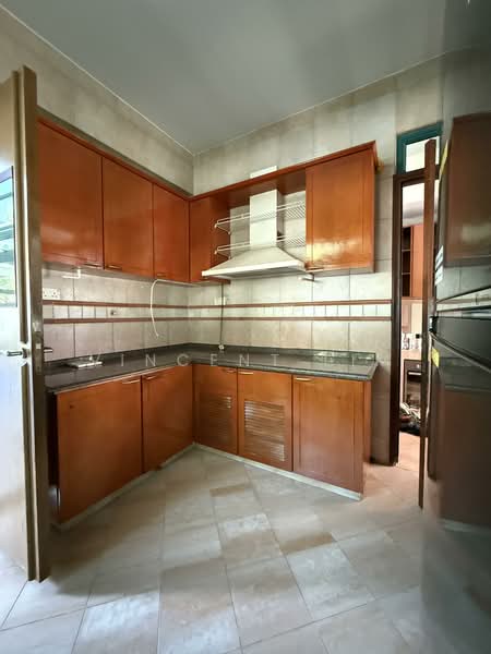 Kew Vale, Kew Avenue, 6 Bedrooms, 4,550 sqft, Semi-Detached House For Rent, by Vincent Lim, 500108422 - Kitchen - PropertyGuru.com.sg