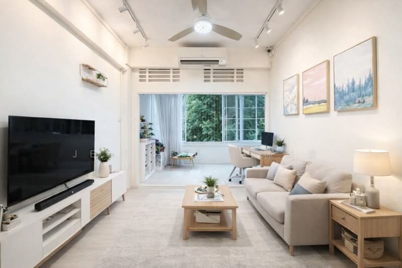 55 Tiong Bahru Road, 55 Tiong Bahru Road, 3 Bedrooms, 1,088 sqft, Walk-up Apartment For Rent, by Jeslyn Lim 林瑞香, 500108426 - Living Room - PropertyGuru.com.sg