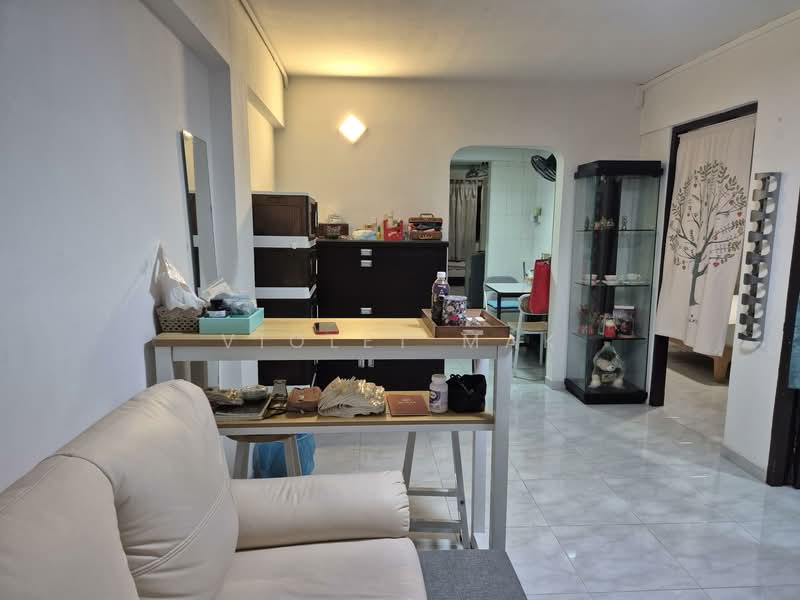 4 Lorong 7 Toa Payoh, 4 Lorong 7 Toa Payoh, 2 Bedrooms, 760 sqft, HDB Flat For Rent, by Violet Mak, 500108452 - Living Room - PropertyGuru.com.sg