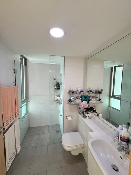 Ripple Bay, 4 Pasir Ris Link, 2 Bedrooms, 775 sqft, Condominium For Sale, by Stanley Wong, 500108453 - Bathroom - PropertyGuru.com.sg