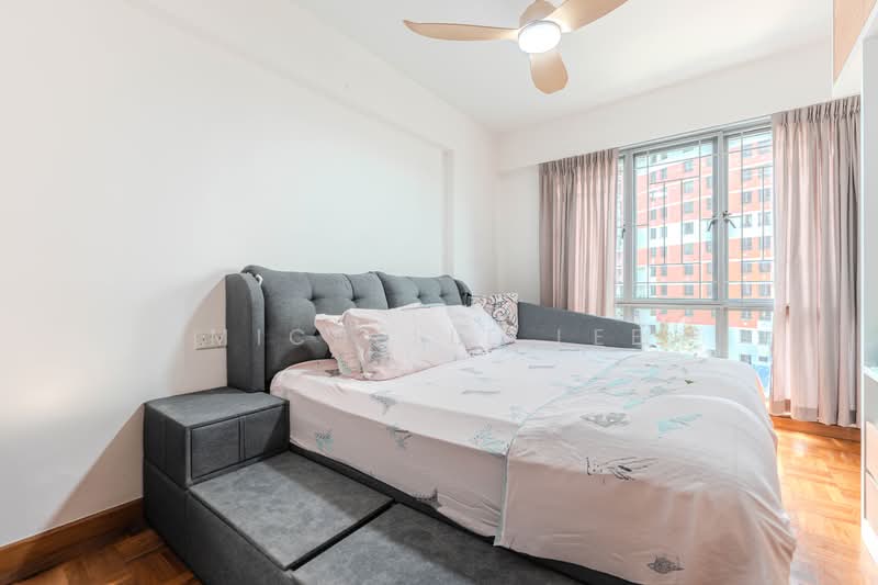 Central View, 52 Hougang Street 11, 2 Bedrooms, 980 sqft, Condominium For Sale, by Michelle Lee, 500108475 - Bedroom - PropertyGuru.com.sg