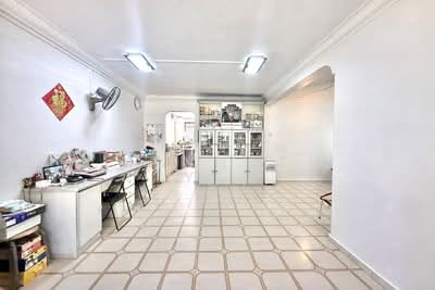 For Sale - 224 Simei Street 4