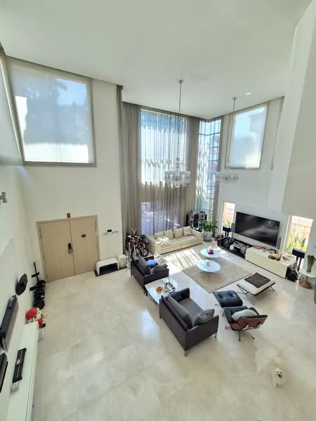 Greenbank Park, Greenbank Park, 6 Bedrooms, 5,200 sqft, Detached House For Sale, by Ivy Lew, 500108494 - Living Room - PropertyGuru.com.sg