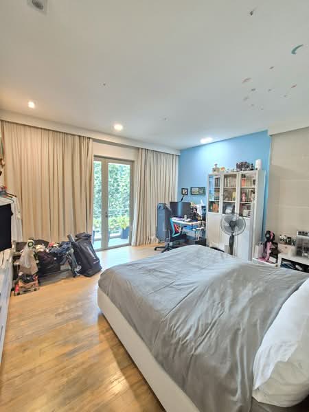 Greenbank Park, Greenbank Park, 6 Bedrooms, 5,200 sqft, Detached House For Sale, by Ivy Lew, 500108494 - Bedroom - PropertyGuru.com.sg