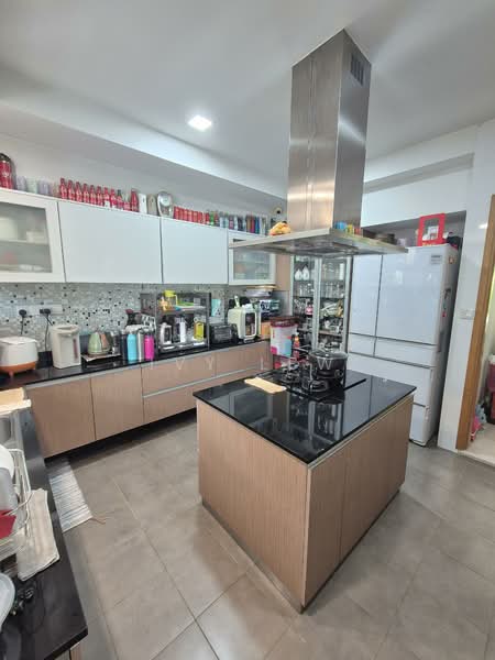 Greenbank Park, Greenbank Park, 6 Bedrooms, 5,200 sqft, Detached House For Sale, by Ivy Lew, 500108494 - Kitchen - PropertyGuru.com.sg